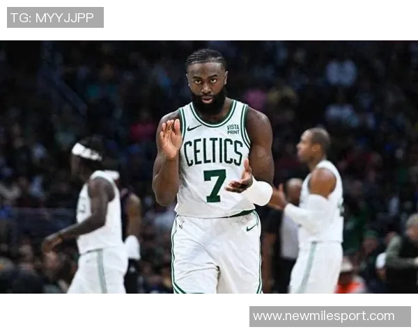 杰伦布朗强调从失利中汲取经验努力让队友保持积极心态